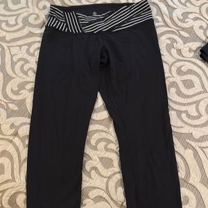 Lululemon reversible crop pant worn but good condition no size tag